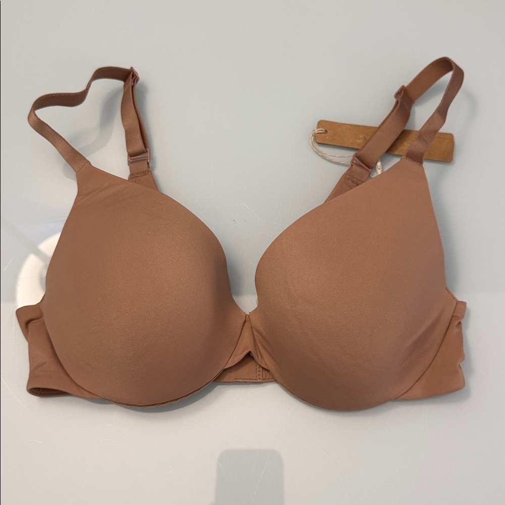 NWT SKIMS Smoothing Intimates Full Coverage Lightly Lined Bra